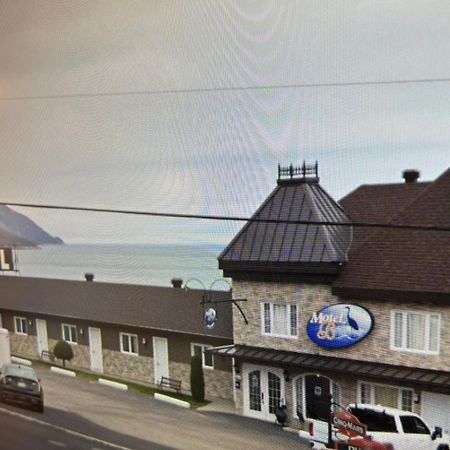 Motel Belvedere Saint-Siméon Екстериор снимка
